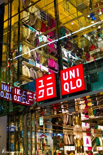 Japan Revisited: Colourful UNIQLO Osaka